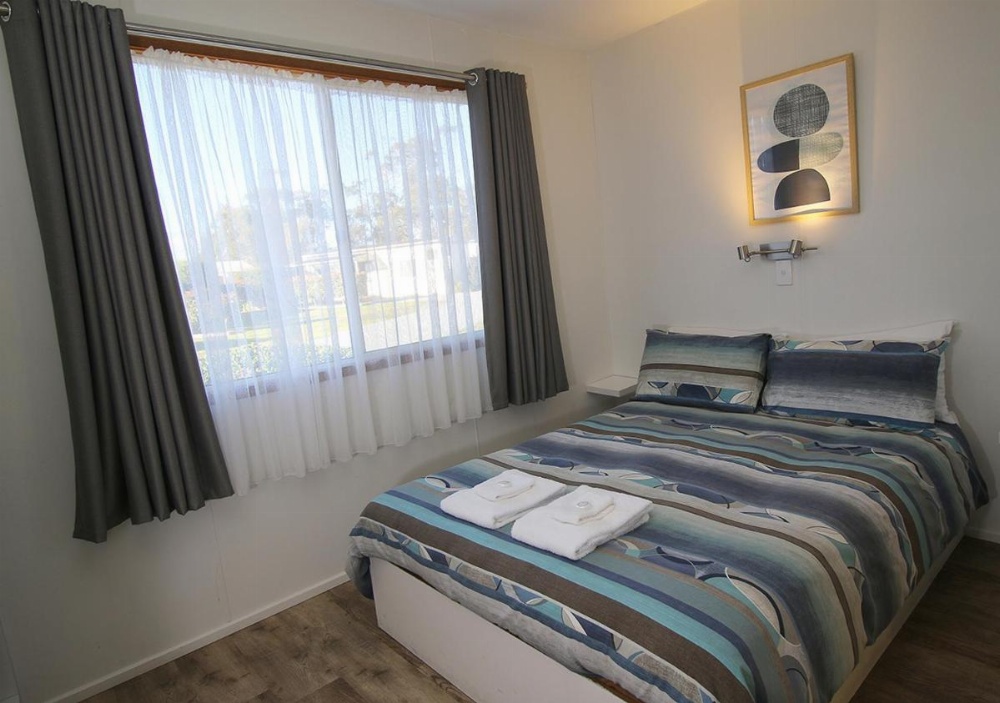 Room image 4